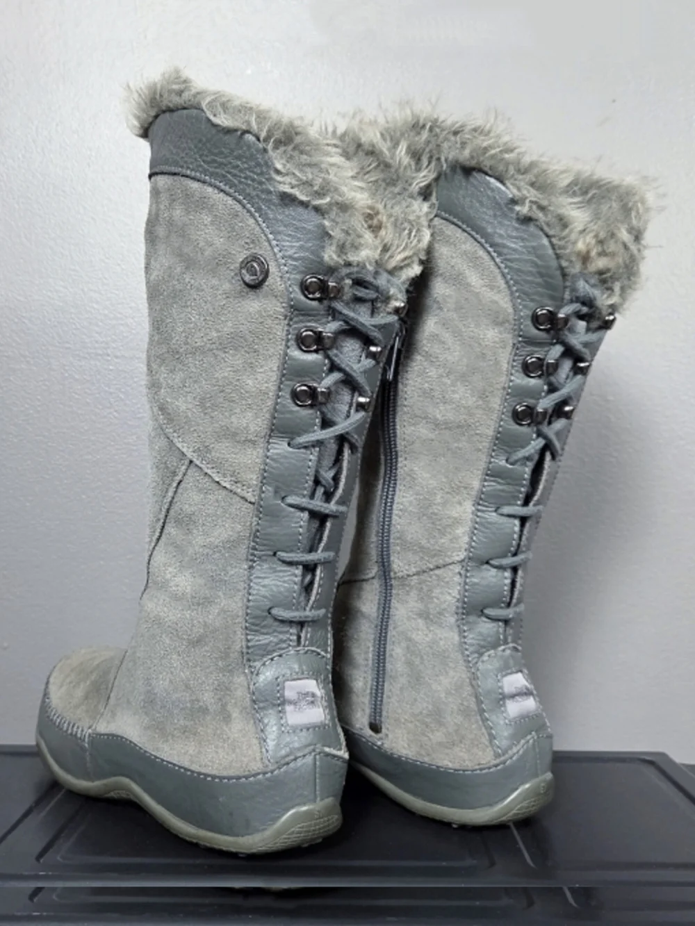 The North Face Janey Tall Moccasin Boots Waterproof Grey Suede Fur Women's 6.5